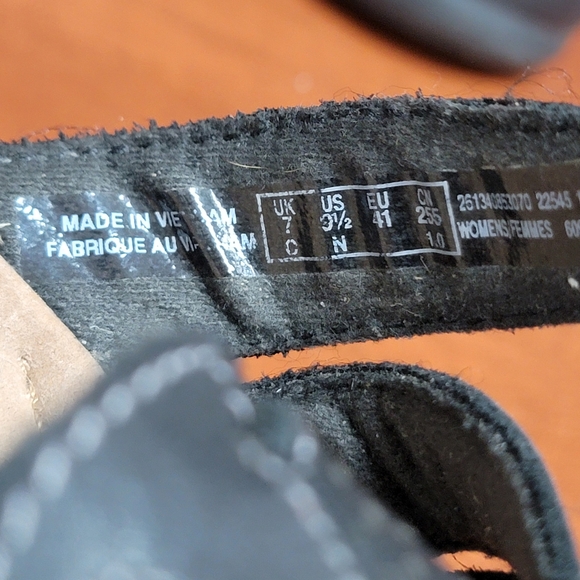 Clarks women's sandals size 7 1/2 - Picture 3 of 10